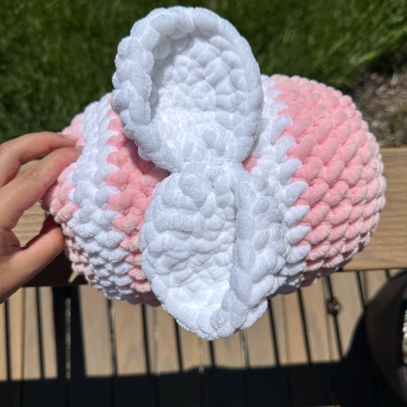 Hand made bee plush - Picture 5 of 5